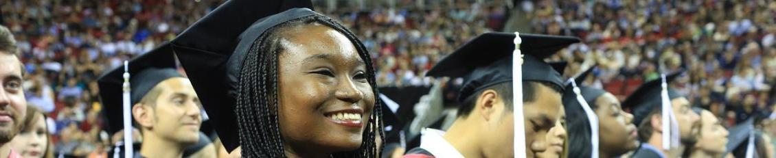 2015年从十大网投平台信誉排行榜毕业的一名非洲裔美国女性